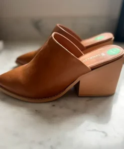 Kognacs-färgade mules i Stl 37