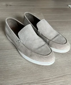 Loafers suede