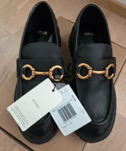Mangon nahka loaferit