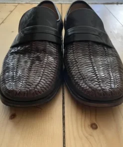 Manna flätade läderskor stl. 45