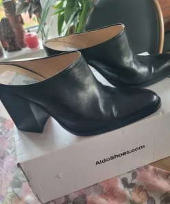 Mule skórzane Aldo