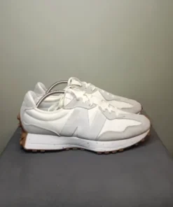 New Balance 327, rozmiar 44.
