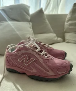 New Balance 204l