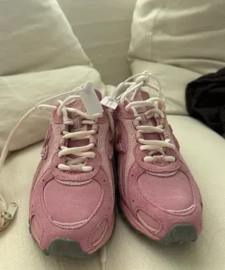 New Balance 204l