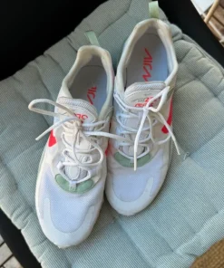 Nike air react sneakers