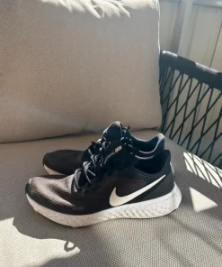 Nike springskor