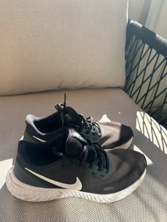 Nike springskor