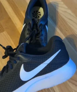 Nikeskor