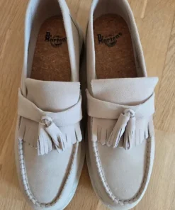 NYA Dr Martens Adrian Mono loafers tofsar fest bröllop mocka stl 47