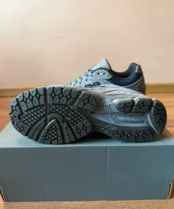 Obuwie New Balance M2002RPH r. 42 nowe sneakersy lifestyle navy