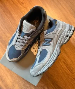 Obuwie New Balance M2002RPH r. 42 nowe sneakersy lifestyle navy