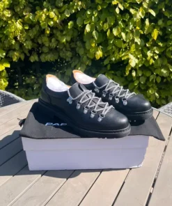 Paper straight loafers/sneakers