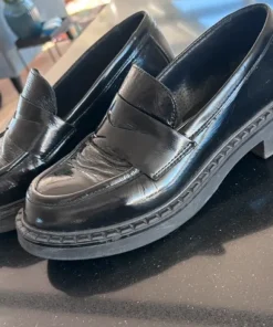 Pavement Loafers Black