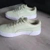 Przepiękne sneakersy Puma Carina rozmiar 40.5