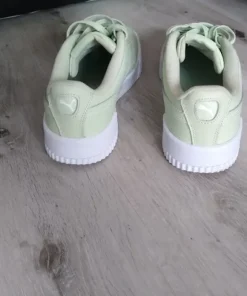 Przepiękne sneakersy Puma Carina rozmiar 40.5