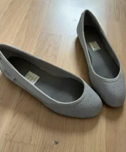 Puma ballerina skor grå stl 38