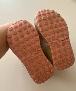 Puma sneakers