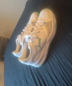 Puma sneakers
