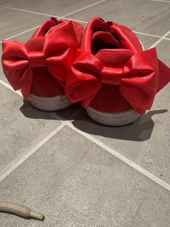 Puma sneakers