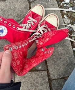 Röda converse