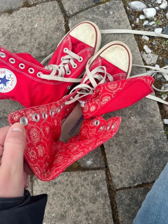 Röda converse