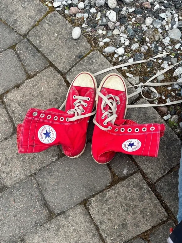 Röda converse