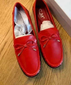 Röda loafers