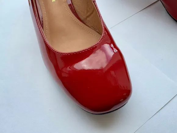 Røde læder pumps / New red Mary Jane shoes high gloss patent leader
