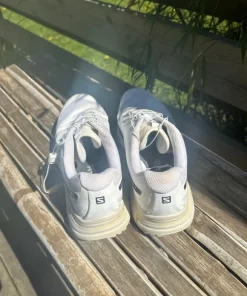 Salomon Sneaks