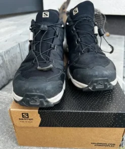Salomon X Ultra 4 GTX Hiking Shoes - EU 44 / UK 9.5 - Gore-Tex - Excellent Condition