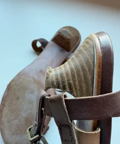 Sandal
