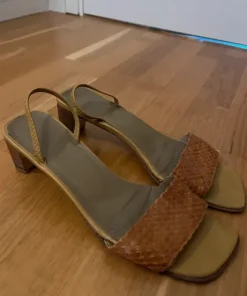 sandaler