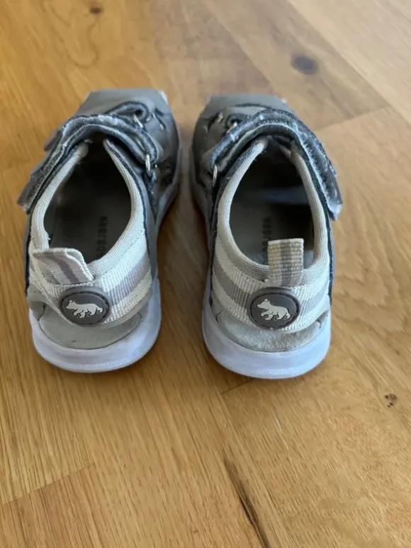 Sandaler Nordbjörn storlek 24
