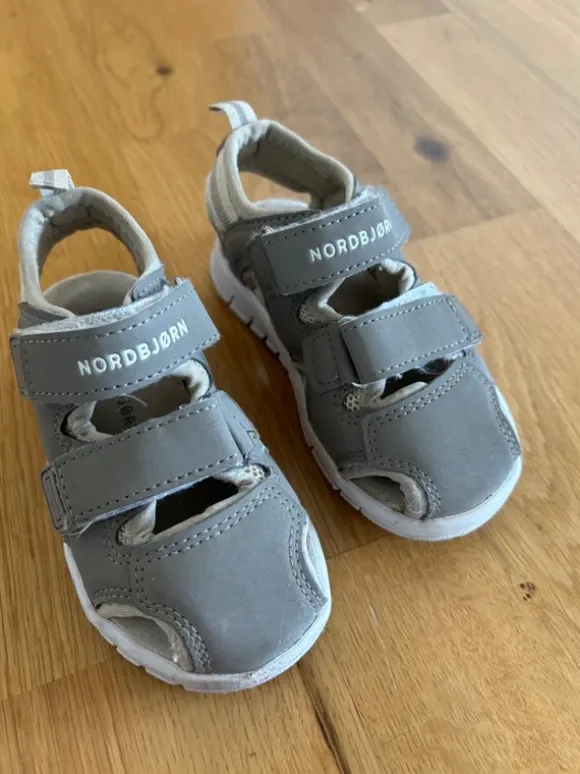 Sandaler Nordbjörn storlek 24