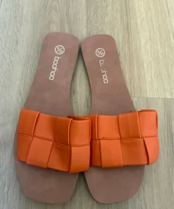 Sandaler storlek 39