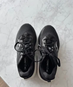 Saucony Hurricane 24