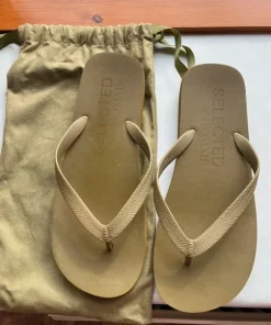 Selected sandaler, st 42