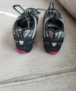 Shimano CW40 spinningkengät koko 41 ja shimano klossit