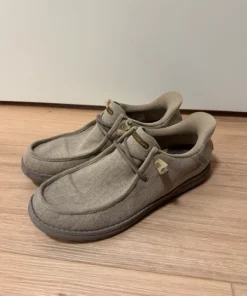 Skechers kengät 43