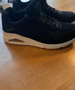 Sketchers Los Angeles