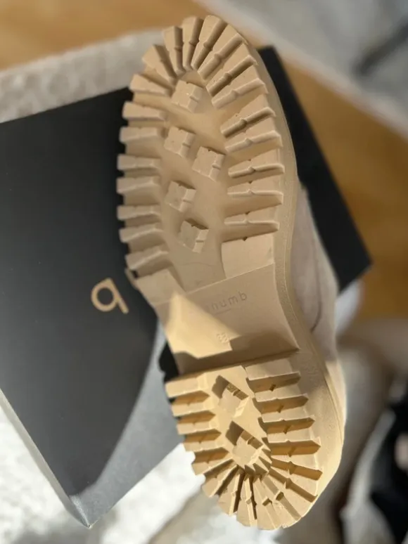 Sko beige