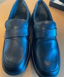 Sko med velcro