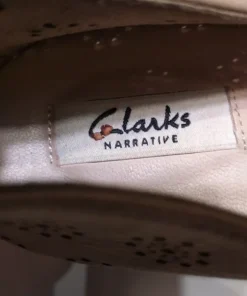 Skórzane buty damskie marki Clarks
