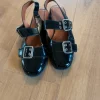 Slingbacks