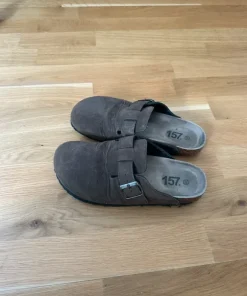 Slip on mules