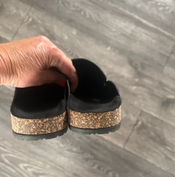 Slippers