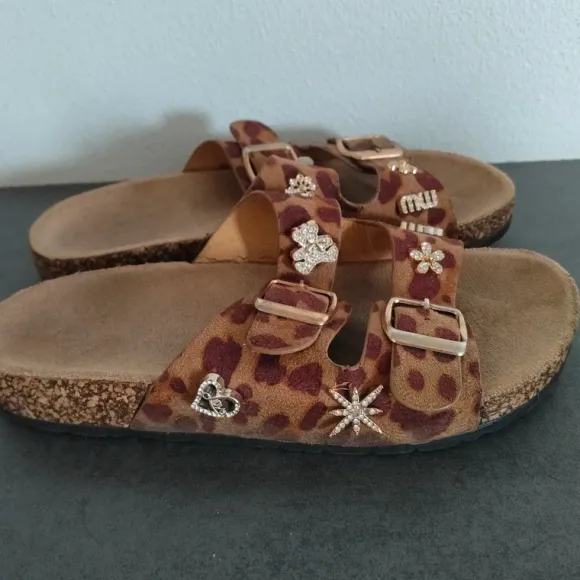 Slippers