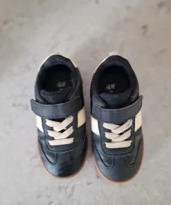 Sneakers HM storlek 25
