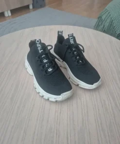 Sneakers. Stl:39.