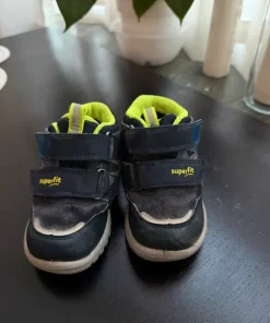 Sneakers strl 21